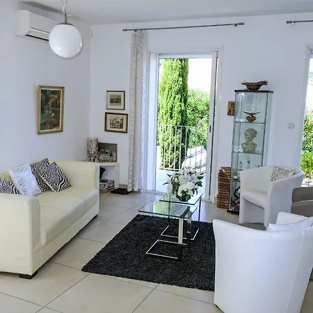 Montes By Interhome Dom wakacyjny Montesquieu (Pyrenees-Orientales)